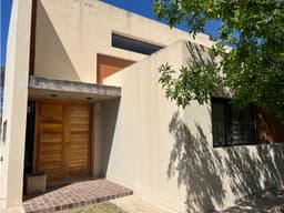 Venta Importante Casa fliar en V.C.Brochero - Traslasierra - Córdoba