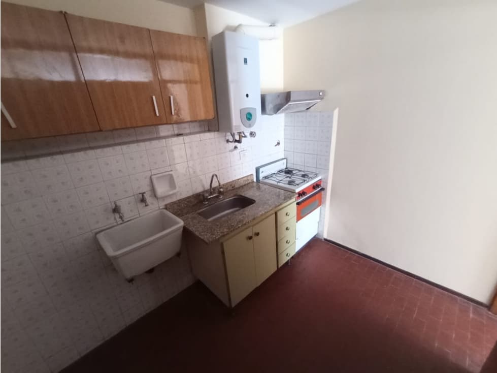 VENTA - DEPTO 1 DORMITORIO - BALCON - 27 DE ABRIL N° 236 - B° CENTRO — foto 5