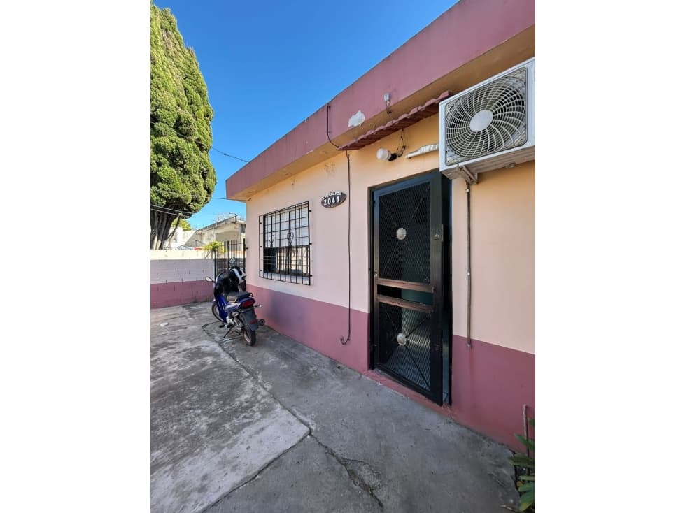 Casa en alquiler, 3 amb. — foto 1