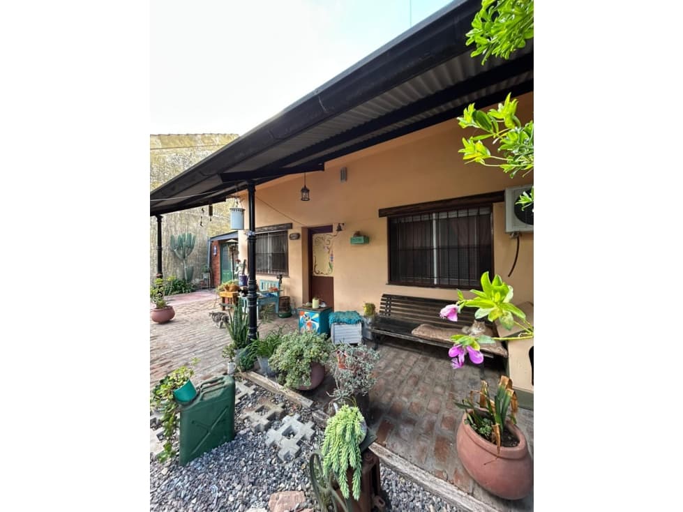 Casa 3 amb, sobre lote propio, Ituzaingo. — foto 1