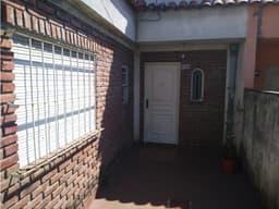 CASA EN P.H EN ALQUILER EN ITUZAINGÓ NORTE TOTALMENTE INDEPENDIENTE