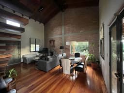 Luis Blas Carmona y Reconquista - Cristina Luluaga Propiedades