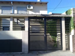 calle 10 e/ 73 y 74 2000 - Building Inmobiliaria
