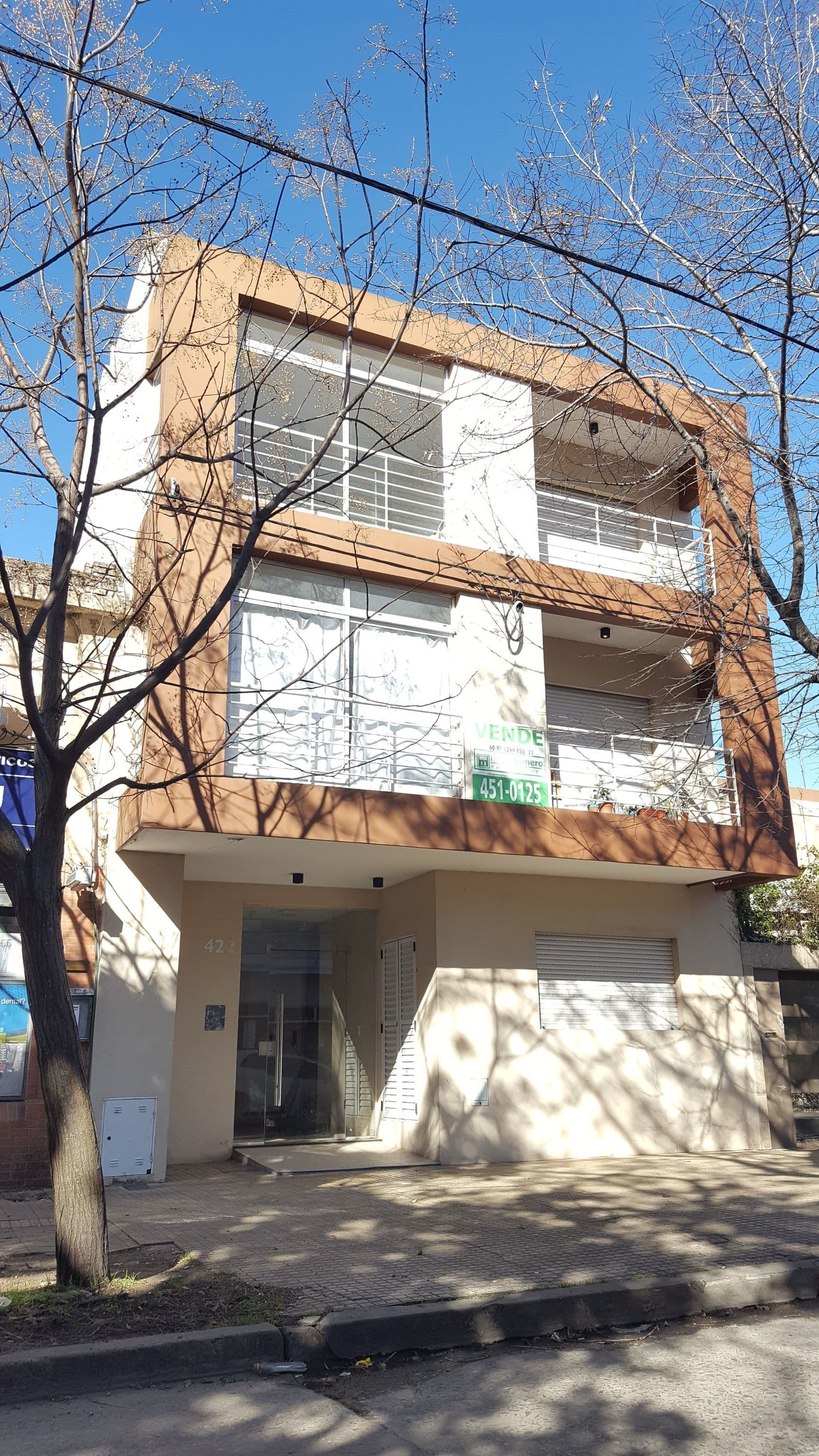 68, Nº 422. E/ 3 Y 4 400 - Building Inmobiliaria — foto 1