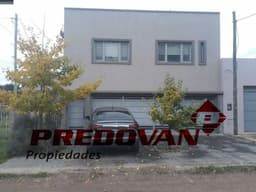 43 e/ 215 y 216 - Predovan Propiedades