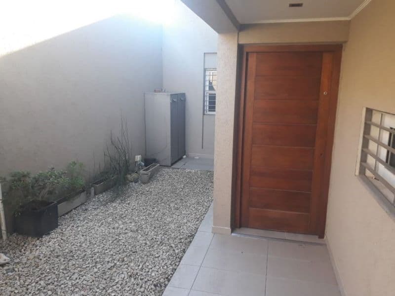43 e/ 215 y 216 - Predovan Propiedades — foto 2