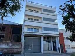 41 e/ 115 y 116 - Predovan Propiedades