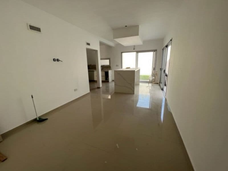 36 e/ 4 y 5 400 - Predovan Propiedades — foto 5