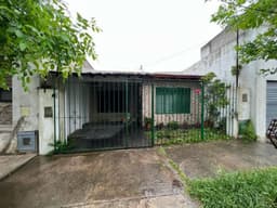141 e/ 45 y 46 600 - Predovan Propiedades