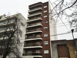 36 e/ 7 y 8 600 - Predovan Propiedades