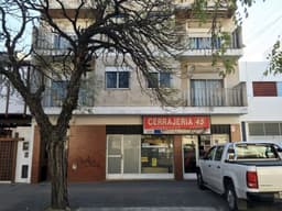 45 e/ 15 y 16 - Predovan Propiedades