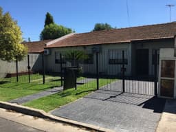 79 e/ 10 y 11 00 - Predovan Propiedades