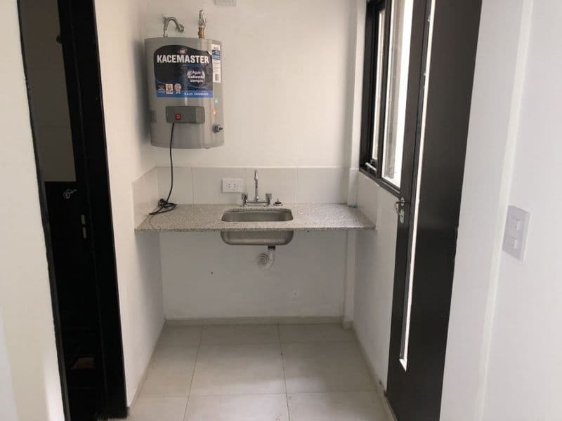 72 e/ 1 y 2 300 - Predovan Propiedades — foto 5