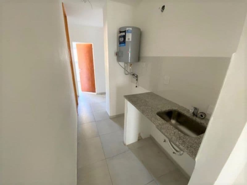 42 e/ 13 y 14 900 - Predovan Propiedades — foto 6