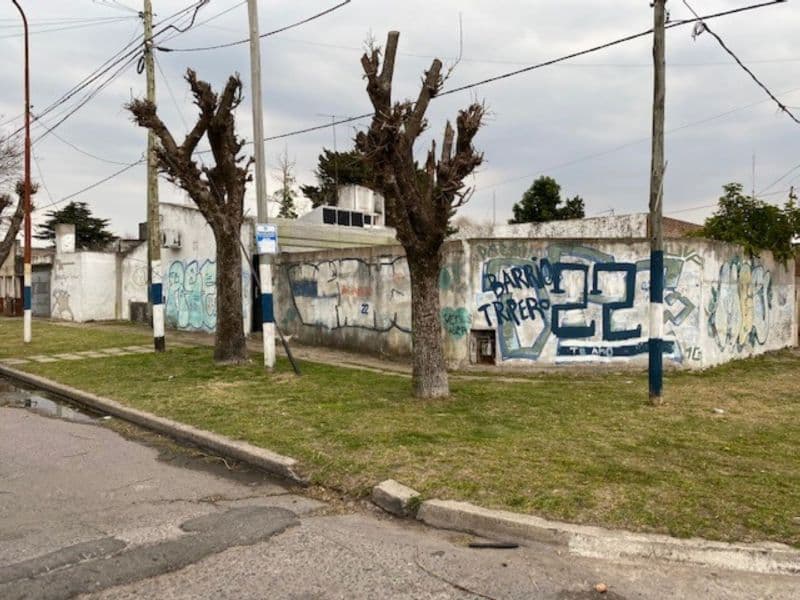62 esquina 144 2400 - Predovan Propiedades — foto 1