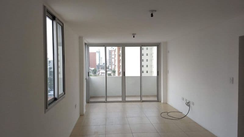 LISANDRO DE LA TORRE 3200 - Sarricchio Bienes Raíces — foto 2