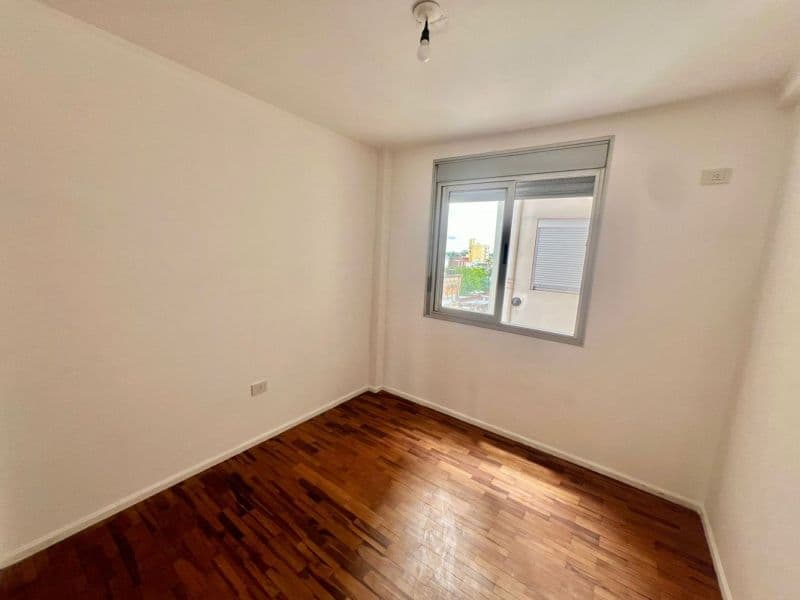 LISANDRO DE LA TORRE 3200 - Sarricchio Bienes Raíces — foto 13