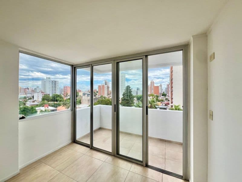 LISANDRO DE LA TORRE 3200 - Sarricchio Bienes Raíces — foto 8