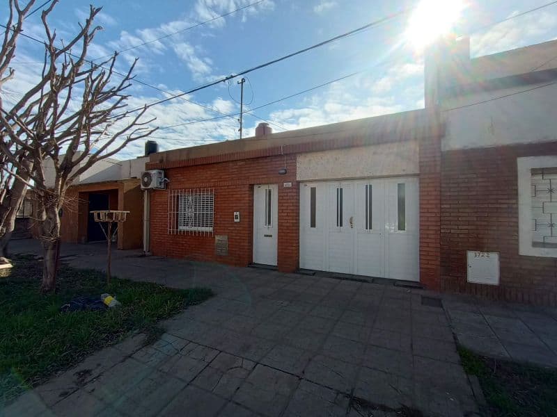 Gorostiaga 3700 - Sarricchio Bienes Raíces — foto 1