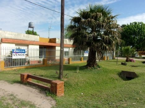 VENDO CASA CORONDA - Inmobiliaria Zucco — foto 2