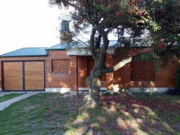 EN VENTA CASAQUINTA EN BARRIO LOS PARAÍSOS - EXCELENTE PROPIEDAD - Inmobiliaria Zucco
