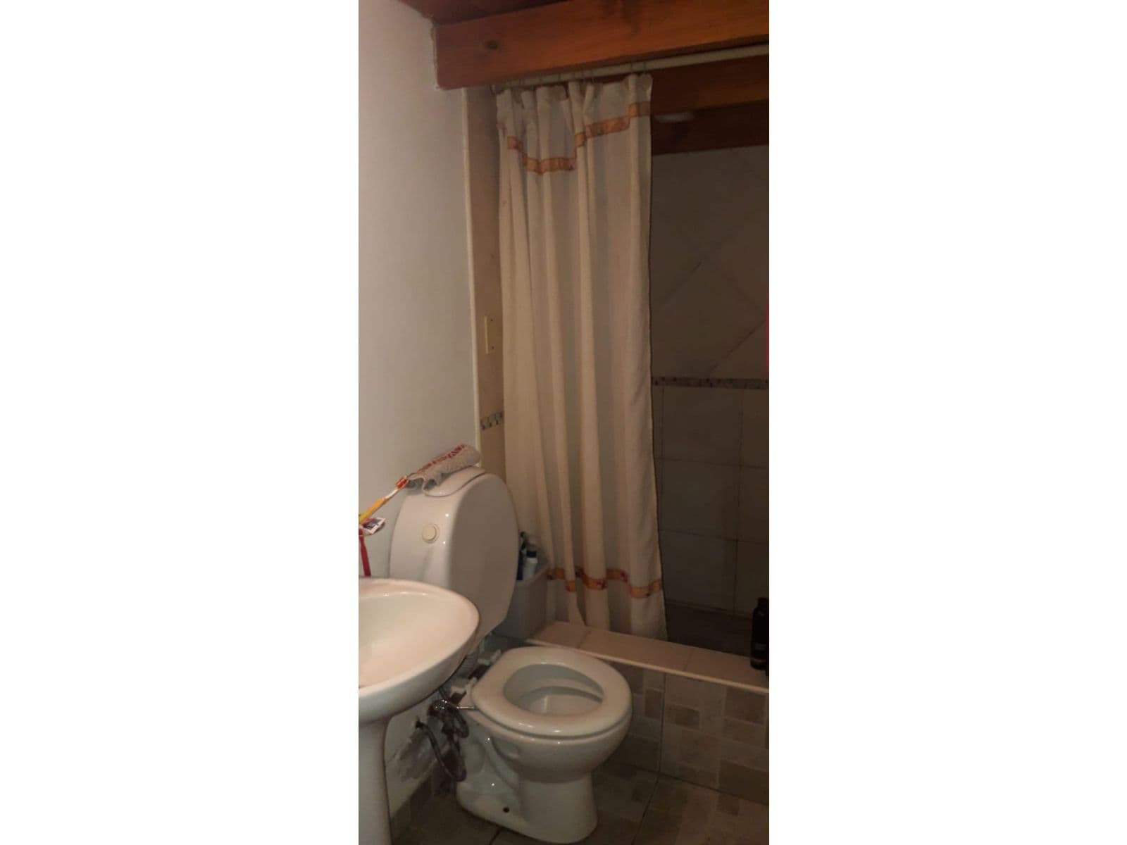 Casa en Andino, 4 dormitorios. Terreno de 900 m2 — foto 6