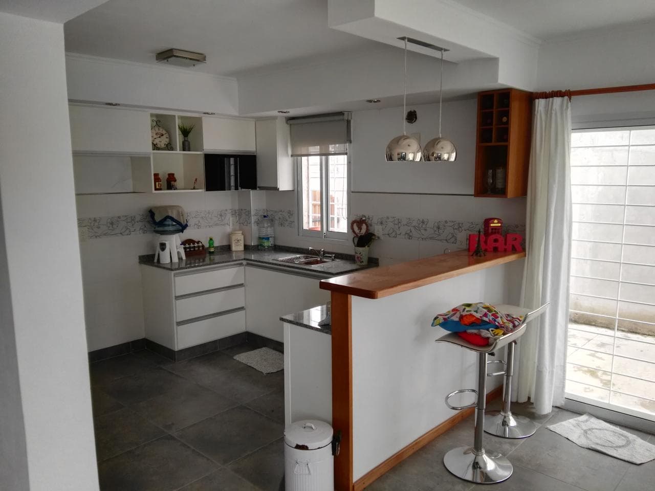 VENTA OPORTUNIDAD CASA ALVEAR — foto 3