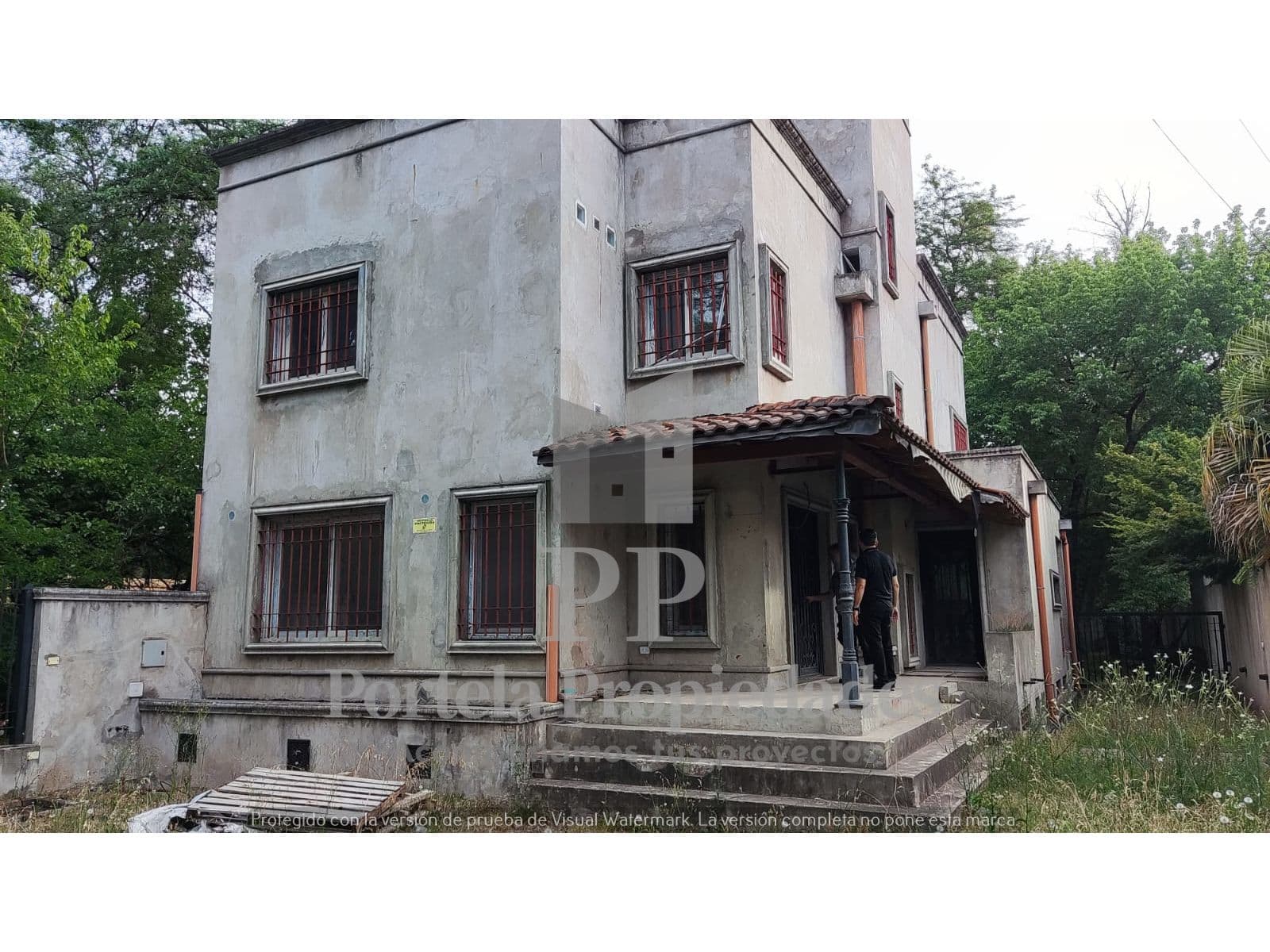 IMPORTANTE CASA A TERMINAR EN EL CORAZÓN DE PARQUE LELOIR — foto 3