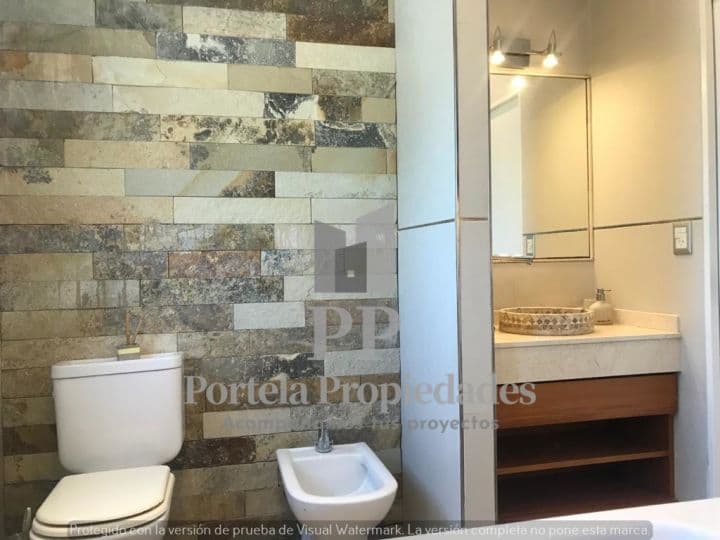 CASA DE 4 AMBIENTES CON PARQUE Y PILETA — foto 15