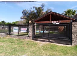 VENTA CASA SOBRE RUTA IBARLUCEA CON PISCINA