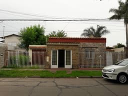 VENTA Casa 2 Dormitorios gran Patio Verde en Granadero Baigorria (Excelente ubicación)
