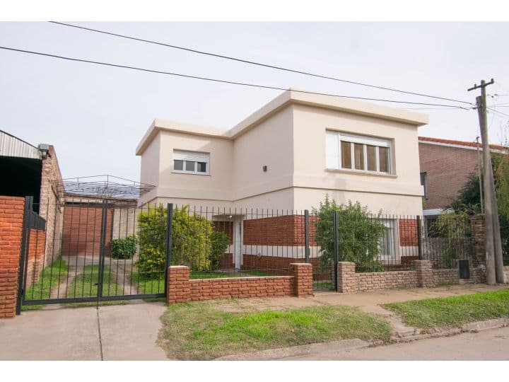 Casa en Roldán — foto 1