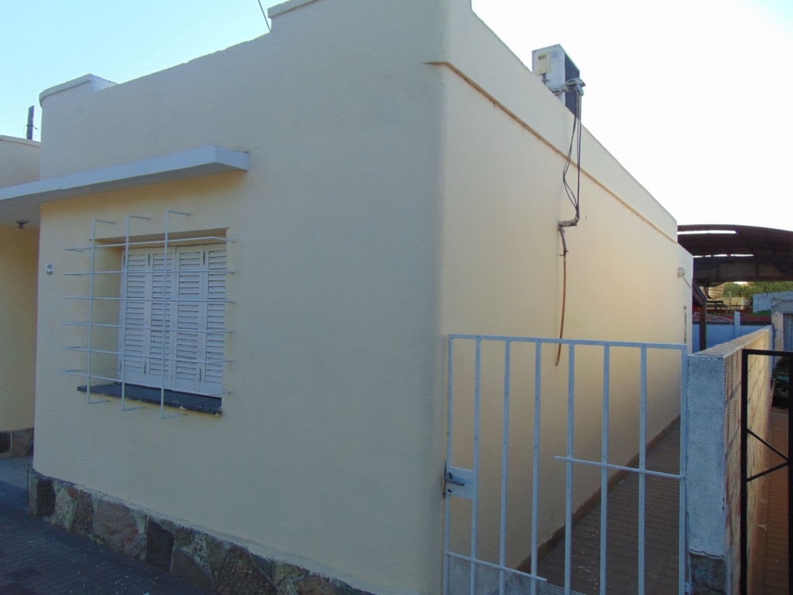 Casa en esquina Gral Roca Timbúes — foto 2