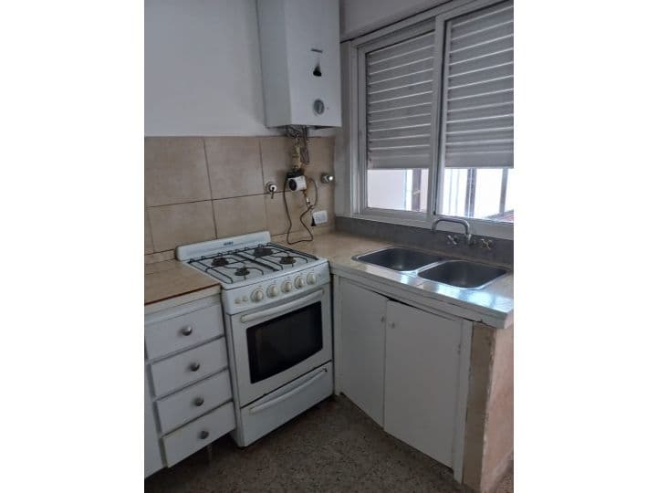 Casa de 1 dormitorio con cochera en PB. Maciel 251 — foto 13