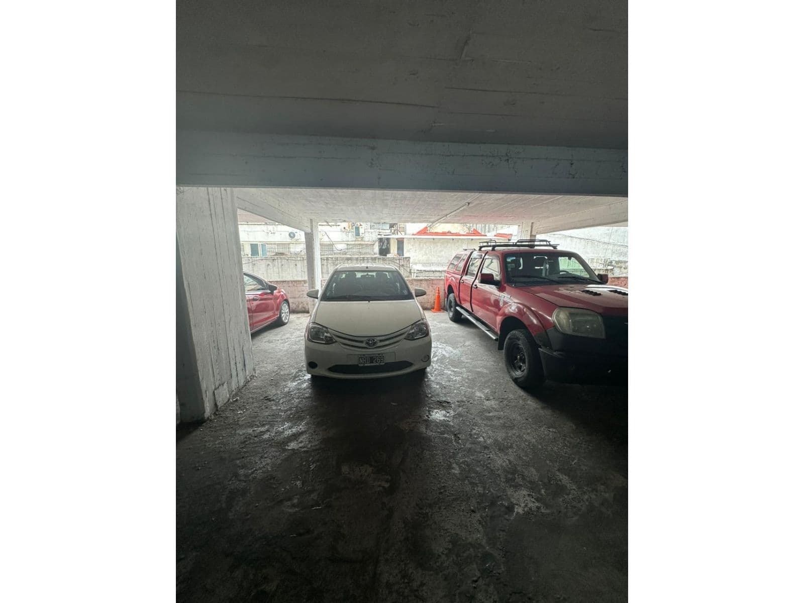 VENTA COCHERA AMPLIA — foto 1