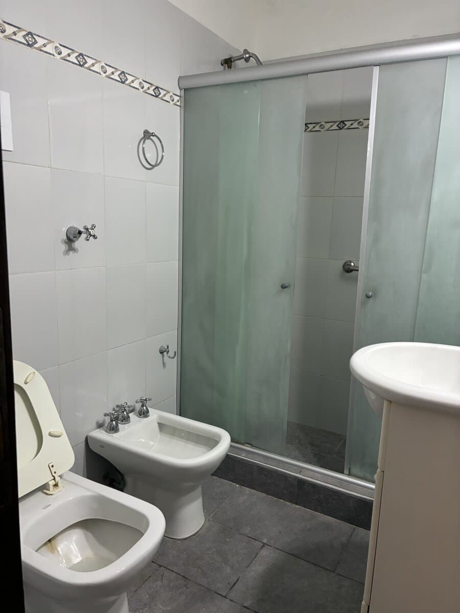 VENDO DPTO PASILLO 3 Dormitorios AMADO NERVO al 1700 — foto 4