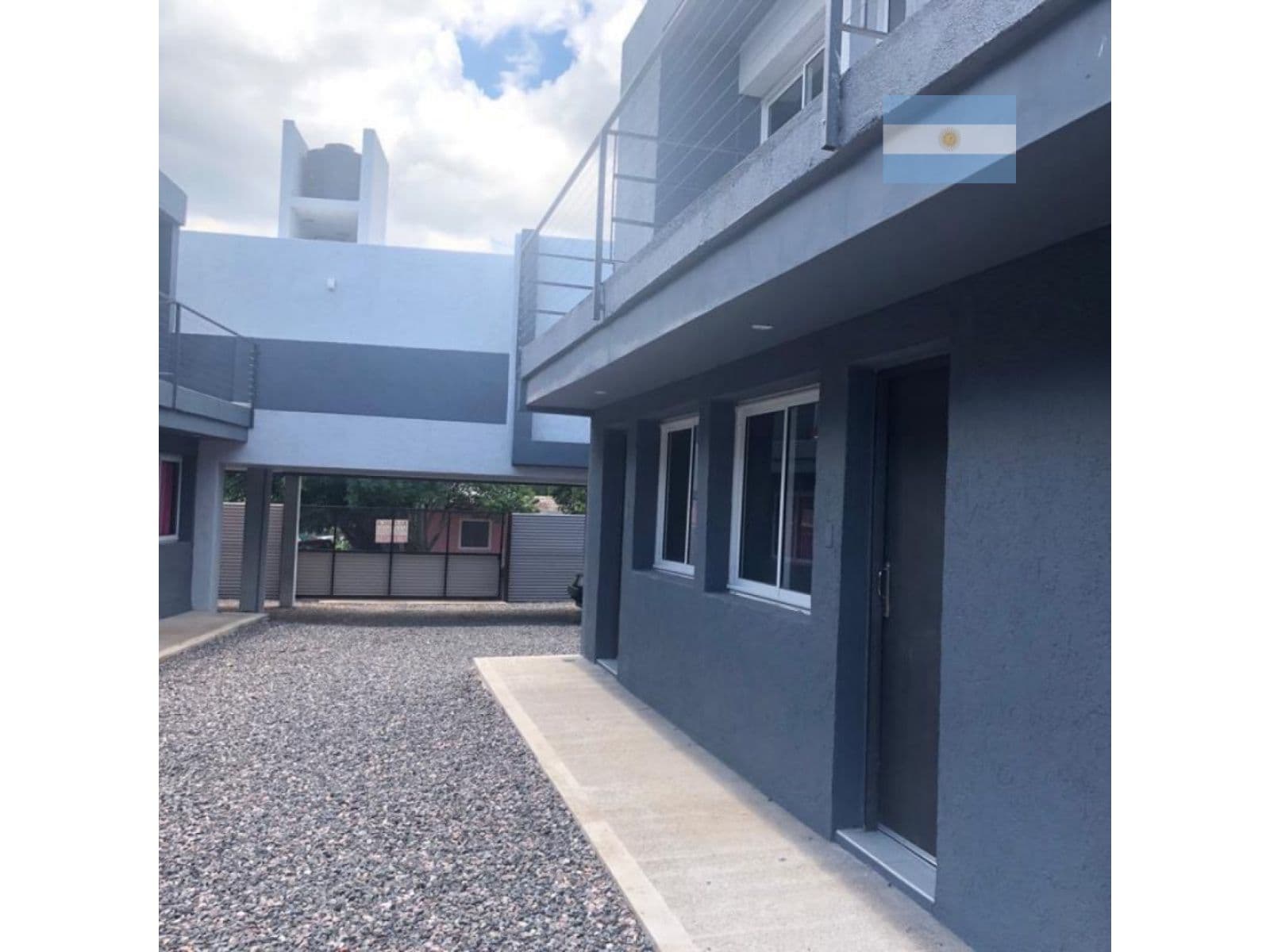 HERMOSO DUPLEX EN VENTA EN CUESTA COLORADA — foto 1