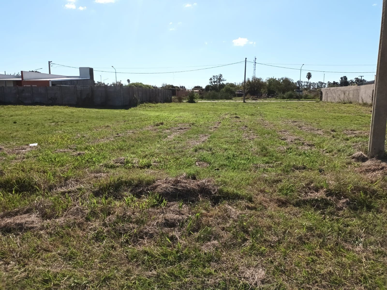 TERRENO EN VILLA MUGUETA — foto 1