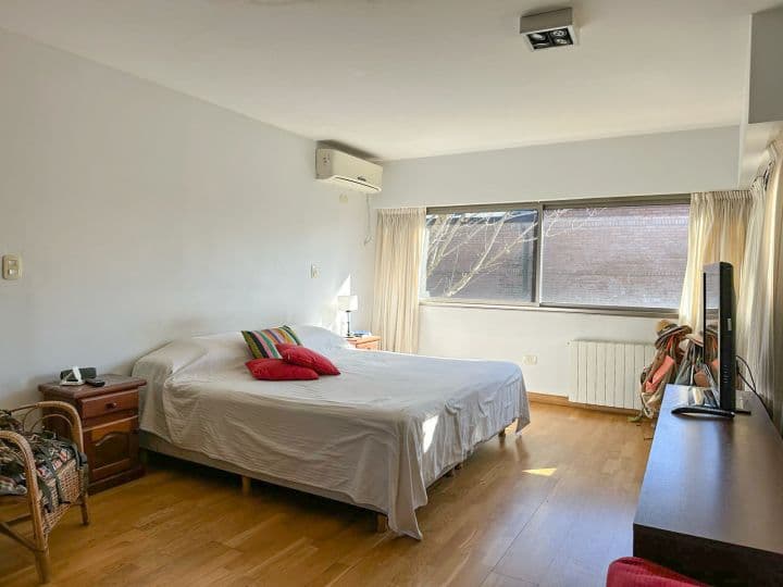 Casa 4 dormitorios en barrio San Marino — foto 14