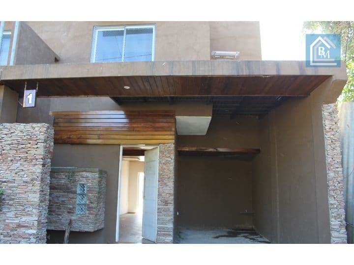 HERMOSO DUPLEX EN  ITUZAINGO SUR. — foto 3