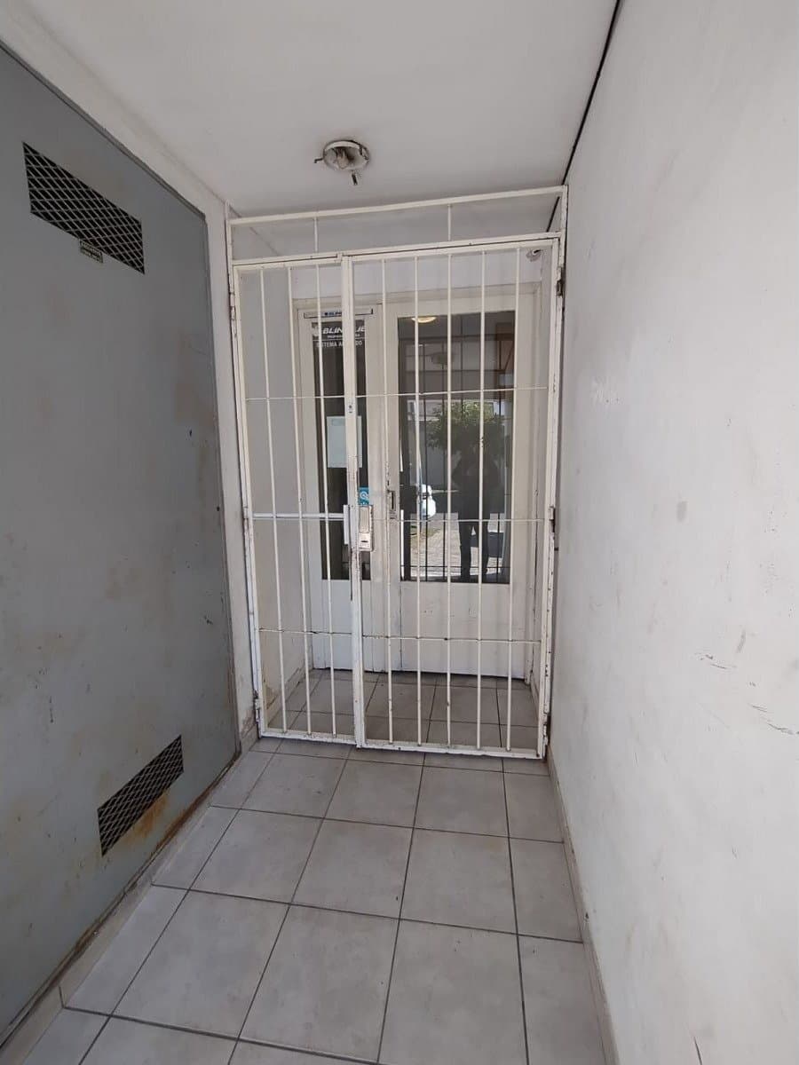 Juan Manuel de Rosas 4392 03-04 — foto 2