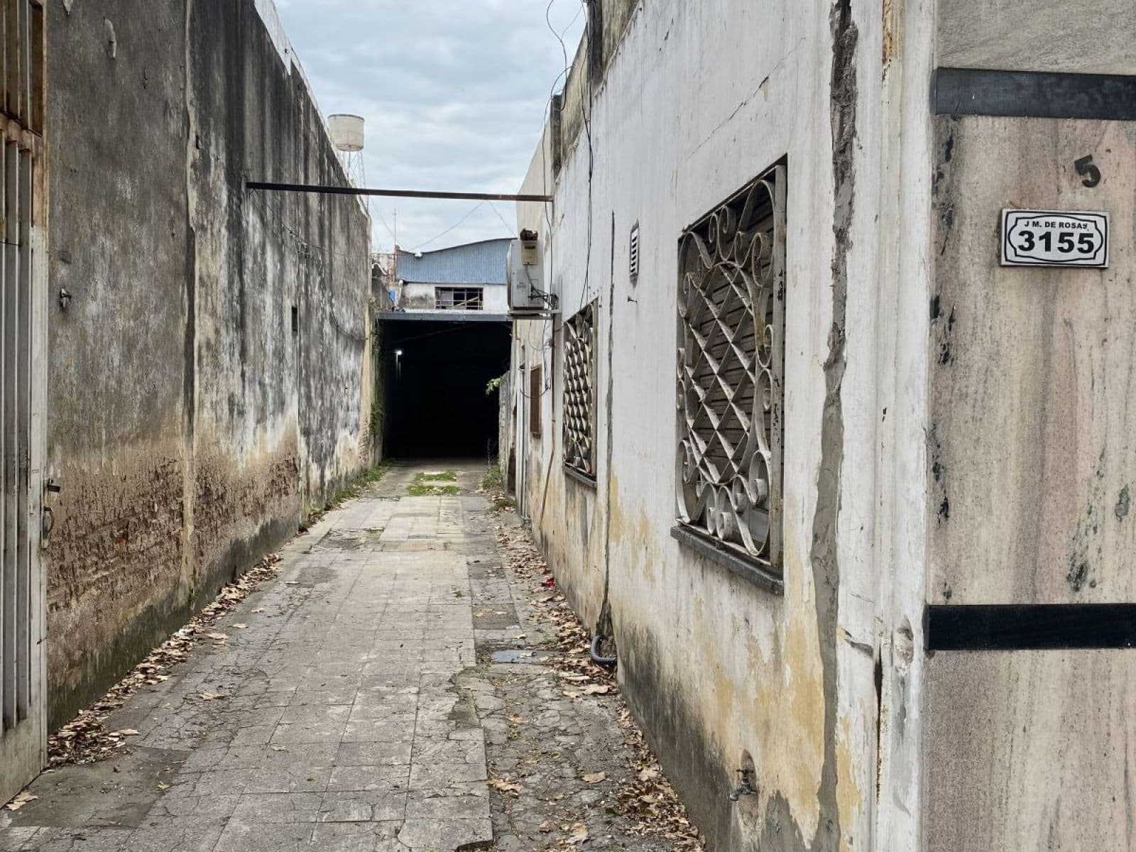 Venta Galpón con casa al frente — foto 12