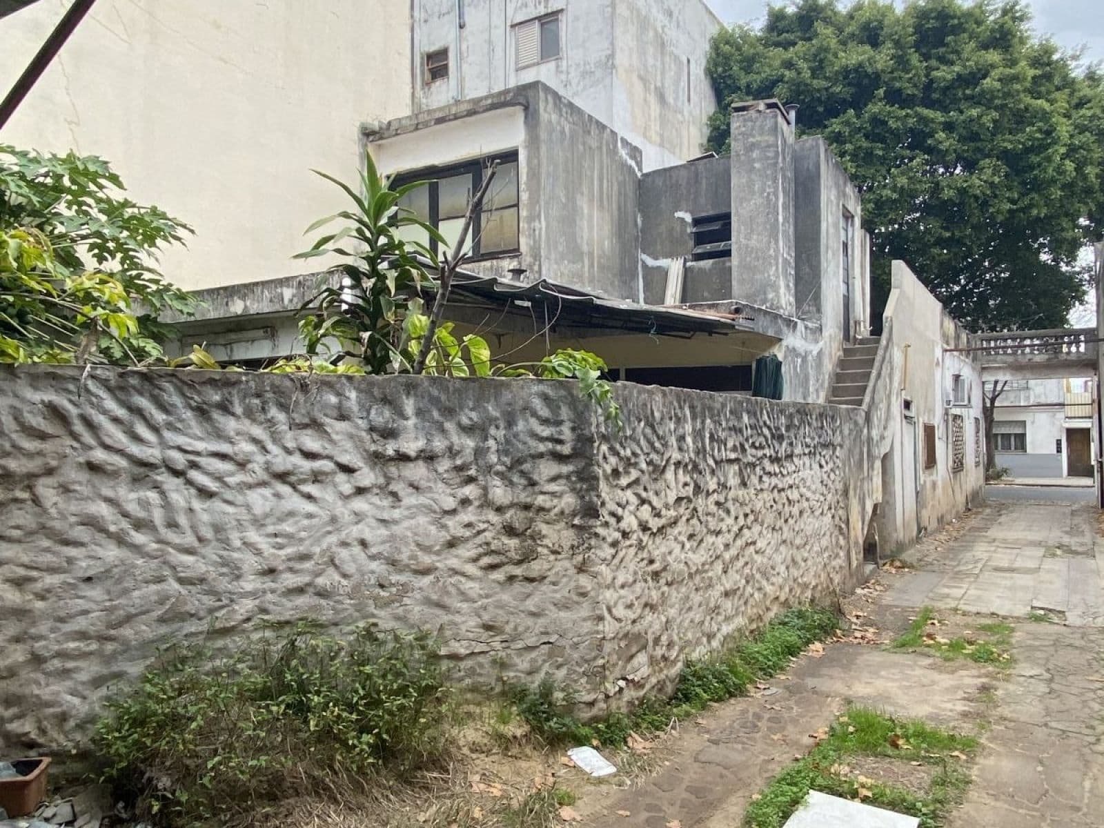 Venta Galpón con casa al frente — foto 4
