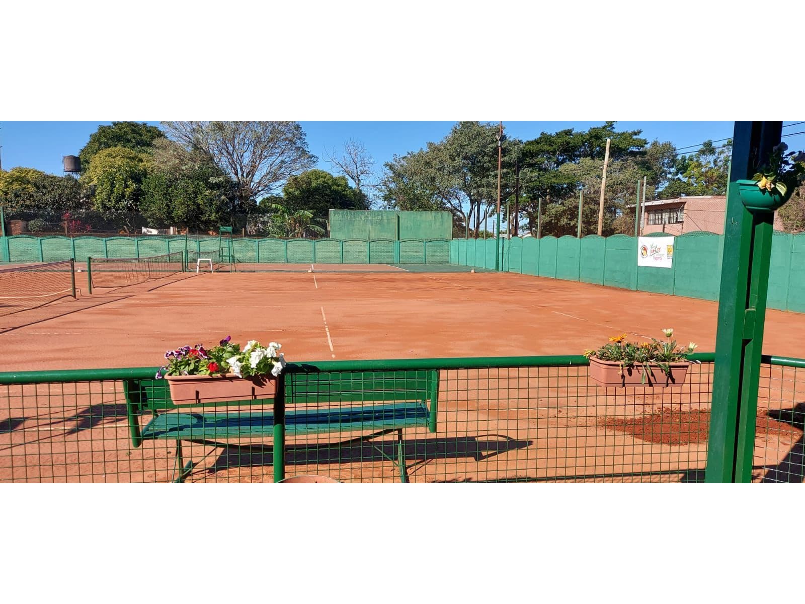Vendo o permuto Complejo Deportivo de tenis 2000 M2 — foto 2