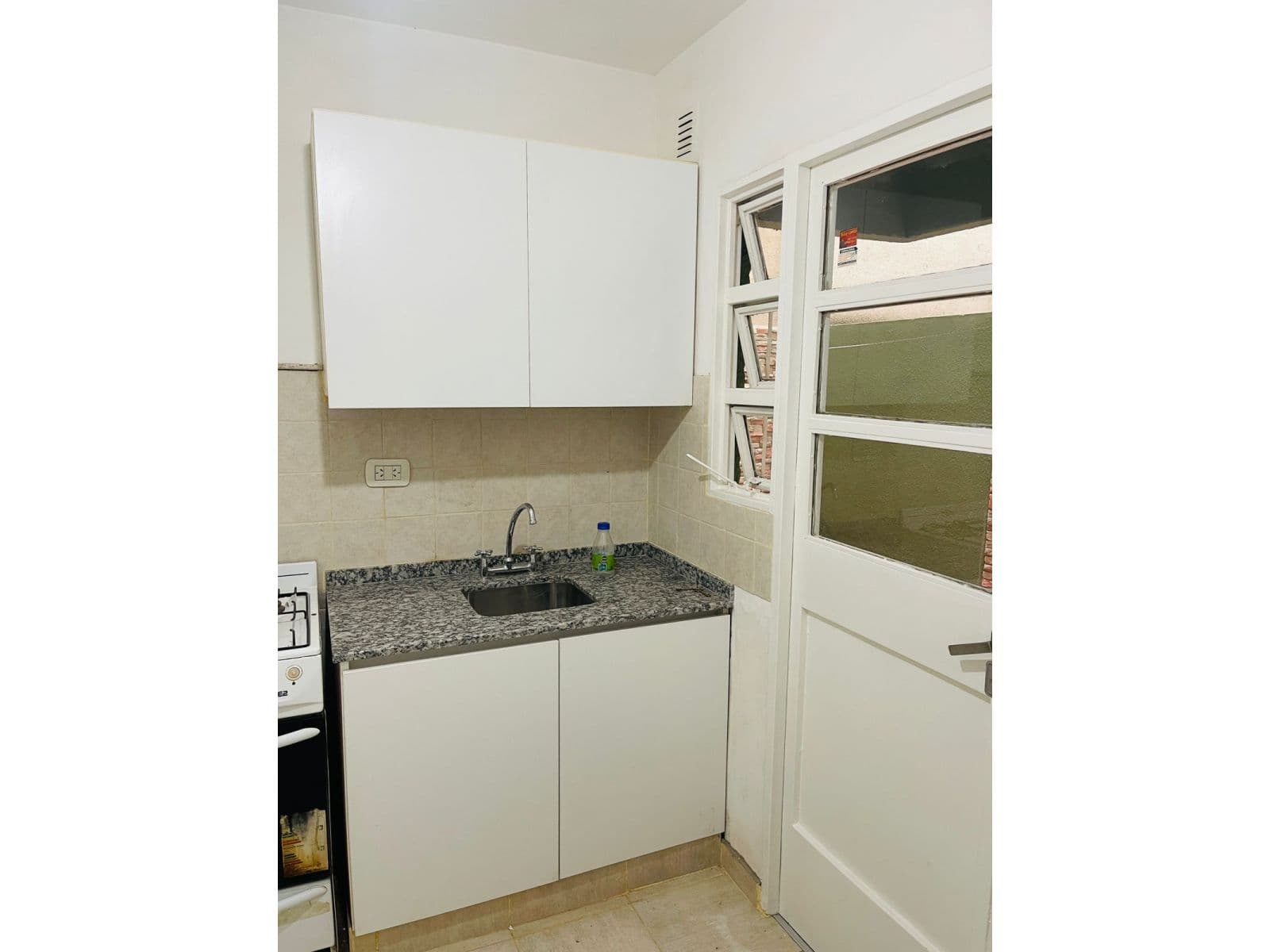 Departamento un dormitorio con Patio en alquiler - zona centro — foto 9
