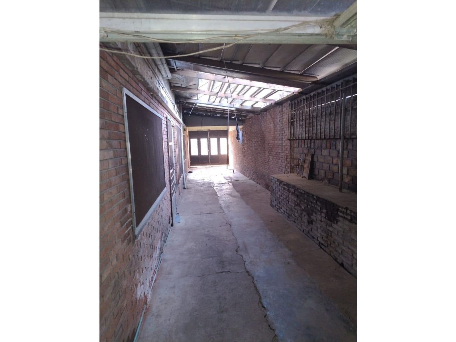 CASA CON COCHERA MAS GALPON Y 4 DORMITORIOS — foto 5