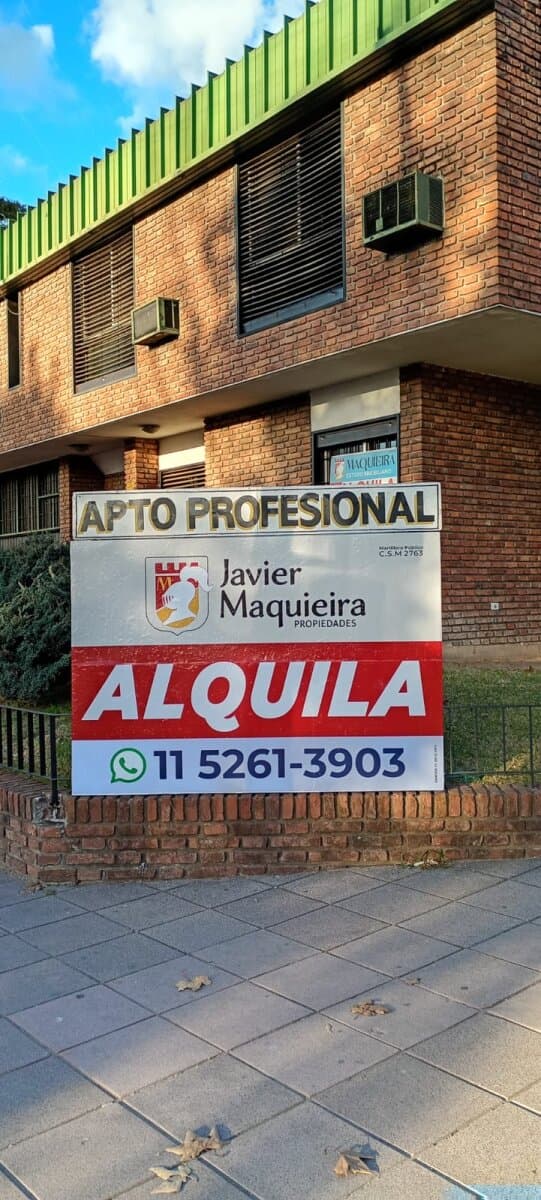 ALQUILER CASA BALBIN ESQ. ROQUE SAENZ PEÑA-APTA VIVIENDA O USO COMERCIAL