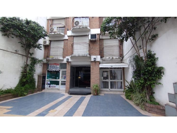 HERMOSO MONOAMBIENTE EN MORON — foto 1