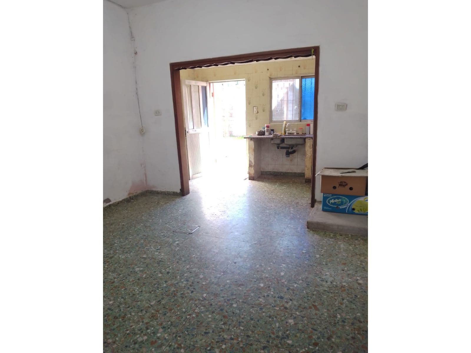 Venta Casa 3 ambientes con cochera en Banfield — foto 9