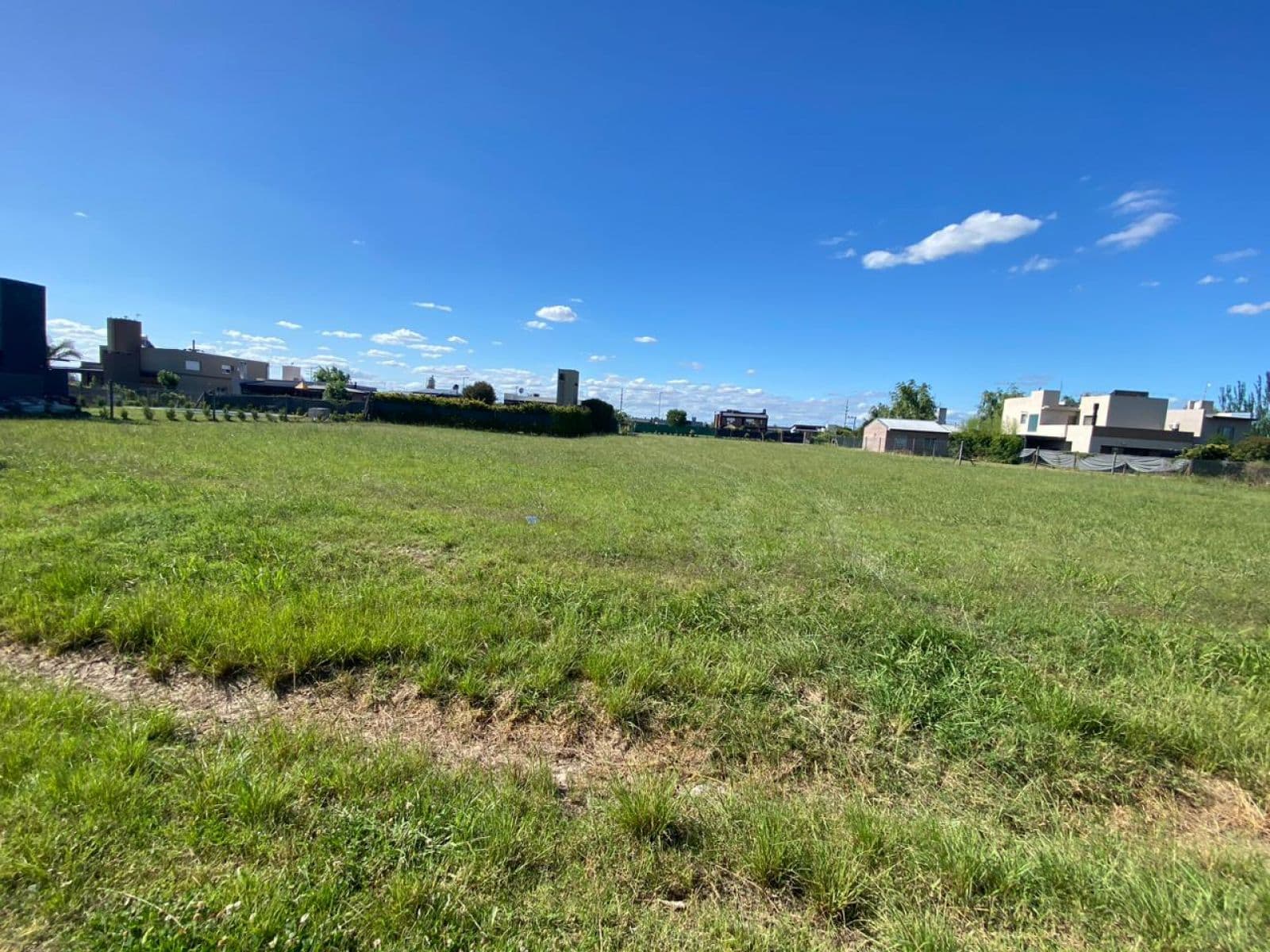 Terreno en Venta en Funes Norte. — foto 1